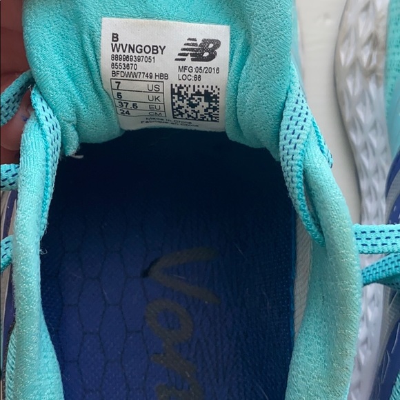 Running shoes - Picture 5 of 5